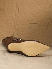 2025 秋冬性感时尚皮带金属扣铆钉装饰尖头 4.7 英寸高跟鞋及膝休闲百搭拉链靴，咖啡色、棕色靴子 - 咖啡棕 - 查看 5