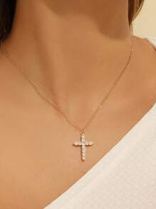 1 pièce Collier avec croix en or incrustée de zircone cubiques en acier inoxydable classique