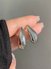 Gold Or Silver Plated Water Drop Comma Earring WITH 1 PAIR - 銀色 - 查看 3