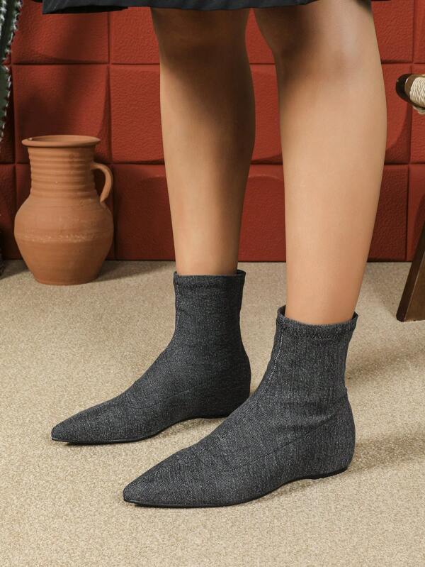 Fashion Slip-On Low Heel Pointed Toe Women Boots, Korean Style Minimalist Platform Suede Short Boots, Denim Style