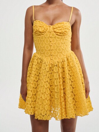 女士纯色细肩带领口纽扣前褶饰休闲中长连衣裙