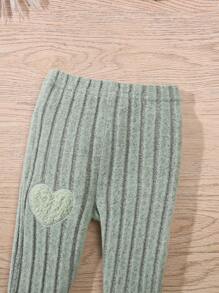 2 pezzi Set casual di moda per bambine, composto da felpa con cappuccio ricamata a cuori a righe e leggings, per l'autunno