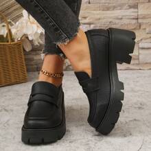 Chaussures mocassins noirs pour femmes grandes tailles, semelle épaisse, antidérapante, augmentation de la taille pour tenue polyvalente, style britannique