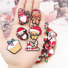 20/40PCS Christmas Themed Random Styles Shoe Charms Set For Clogs Bubble Slides Sandals, PVC Shoe Decorations Beach Bag Accessories Gift Idea For Birthday Christmas Halloween Party Favors
