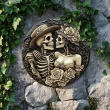 1pc Gothic Skull Couple Metal Sign - 8x8 Inch Round Wreath Wall Art, Suitable For Kitchen, Living Room, Office - Captivating Day Of The Dead And Holiday Decor - Multicolor - View 3
