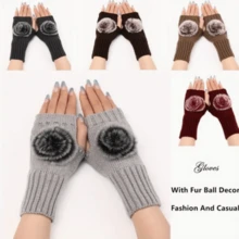 1 双带毛球装饰的丙烯酸针织无指手套 - 弹性材料，适合大多数人，女士时尚保暖配饰，仅可手洗 - 适合户外和休闲穿着，保暖尼龙