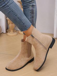 女士切尔西靴，2024年新款秋冬短筒靴，方头，英式短筒粗跟低跟靴，法式百搭西式裸色韩版时尚靴子，平底女士短靴 - 卡其色 - 查看 4