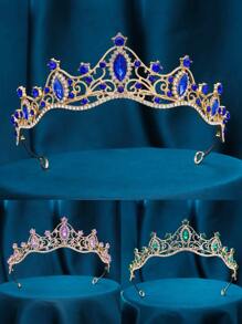 Une couronne raffinée et pour femme, comme une tiare de rêve. Avec divers pierres précieuses colorées au choix, radieuse comme des fleurs épanouies. L'accessoire parfait pour les mariages, les fêtes, les galas, les bals et les séances photo, rendant la porteuse brillante et élégamment attrayante