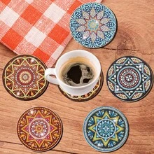 5 件曼陀罗风格钻石画杯垫 DIY 套装，成人钻石艺术防滑杯垫套装，用于保护桌子，适合冬季假期家庭厨房办公桌装饰 - 彩色 - 查看 10