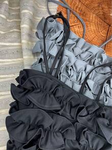 Cropped Blouse With Thin Straps And Tailored Ruffles - 黑色和灰色套件 - 查看 2