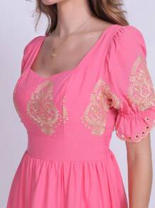 Luxury Lese Embroidered Short Sleeve Midi Dress - 粉色 - 查看 6