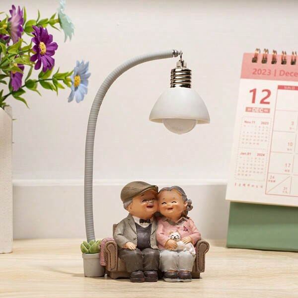 Elderly Couple "Hand In Hand" Desktop Decoration Small Night Light, Resin Ornament, Wedding/Valentine's Gift Birthday Gifts Graduation