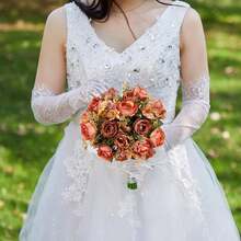 1 件装人造玫瑰花丝绸绣球花束假植物适合秋季婚礼花瓶用于家庭餐厅卧室装饰、节日生日派对配件、户外花园装饰 - 橘色 - 查看 6