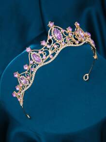 Une couronne raffinée et pour femme, comme une tiare de rêve. Avec divers pierres précieuses colorées au choix, radieuse comme des fleurs épanouies. L'accessoire parfait pour les mariages, les fêtes, les galas, les bals et les séances photo, rendant la porteuse brillante et élégamment attrayante