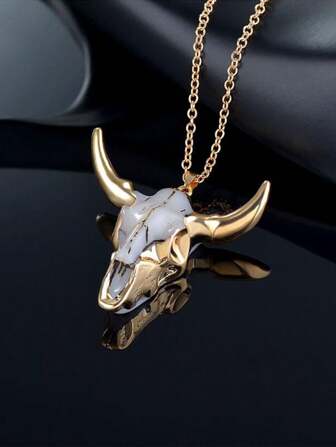 1 件精美时尚珠宝项链，嘻哈街头风格仿牛骨吊坠项链，复古霸气金色牛头吊坠，现货，派对和生日礼物