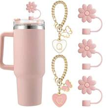 3 pezzi Copricappe per cannucce rosa shocking in paglia, compatibili con gli accessori per tazze , 2 pezzi Ciondoli a forma di lettera carini per bicchieri da 30 e 40 once con manico