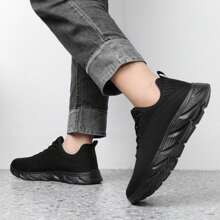 一脚蹬休闲男女通用鞋，2024 年新款夏季弹性舒适休闲运动无鞋带运动鞋，女士 - 黑色 - 查看 3