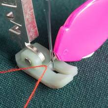 1 件装塑料剥线器，现代塑料穿针器，适合家庭使用 - 彩色 - 查看 2