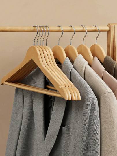 SONGMICS Grucce Legno, 20 Pezzi, Appendiabiti con Scanalature su Spalle, Barra Portapantaloni Antiscivolo e Gancio Girevole a 360°, per Completi Camicie Cappotti, Naturale e Argento, Ritorno a Scuola