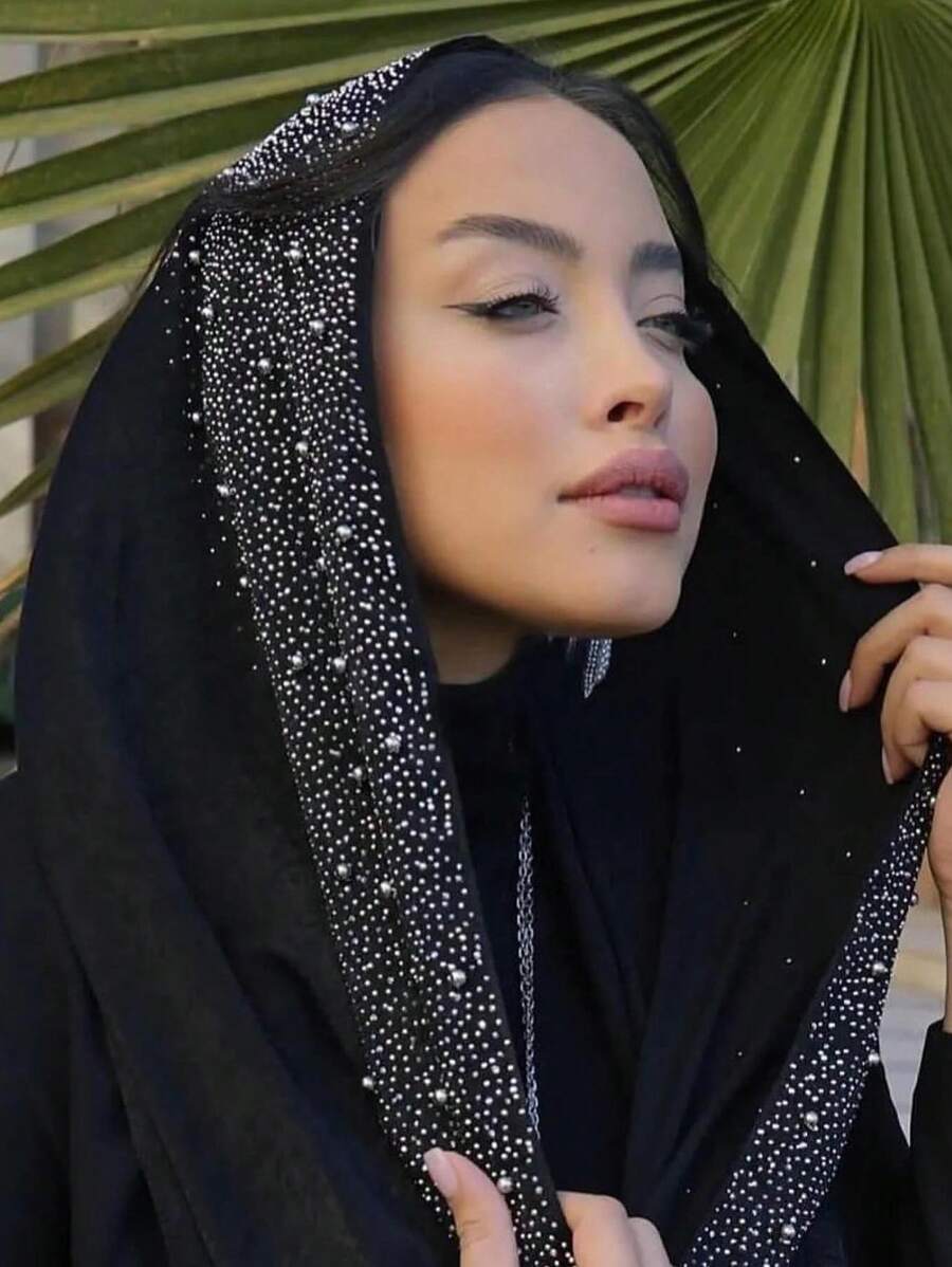 1件 简约缎面天鹅绒纯黑色奢华水钻串珠穆斯林头巾 - 彩色 - 查看 1