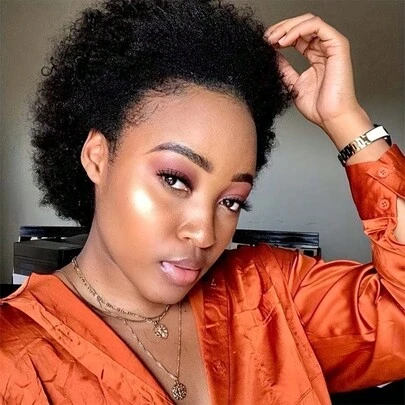 无需胶水即可佩戴的短款非洲卷发真人发假发，适合女性，蓬松非洲假发，带刘海的非洲蓬松假发，无需胶水的自然色非洲假发，适合日常派对佩戴，自然黑色