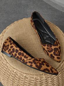 WHDXY Women's Sexy Pointed Toe Flat Slip-On Suede Ballet Flats, Soft Sole Work Shoes, Purple Versatile New Retro Niche Leopard Print Slip-On Pair With Skirts