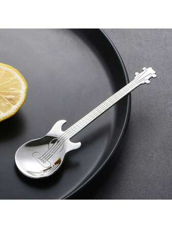 1 pezzo Cucchiaio creativo a forma di chitarra in argento, adatto per caffè, tè, dessert, gelato - utensile da cucina in acciaio inox, accessori da cucina, stoviglie