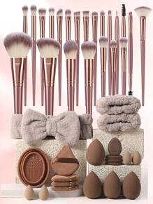 42件套化妆工具套装，包含：22支化妆刷套装+4支化妆刷套装+4个迷你化妆海绵+4个三角粉扑+4个迷你气垫粉扑+1个化妆刷清洁工具+1个发圈+2个手碗挂绳。 - 彩色 - 查看 2