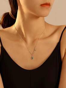 1 件时尚彩色迷你立方体吊坠项链，简约百搭，适合日常佩戴 - 彩色小方塊項鍊 - 查看 2