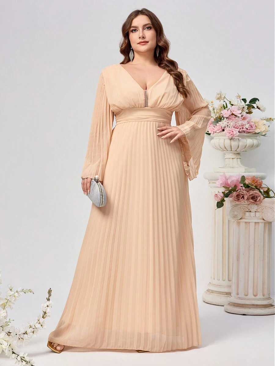 Plus Size Elegant Solid Color Pleated Flare Sleeve Extra Long Dress - Champagne - View 1