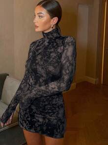 Digital Printing Bodycon Long Sleeve Midi Dress - Black - View 2