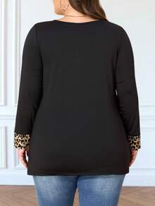 T-shirt à manches longues avec imprimé léopard, modèle superposé avec plis à l'avant, grande taille. - Noir - Voir 2