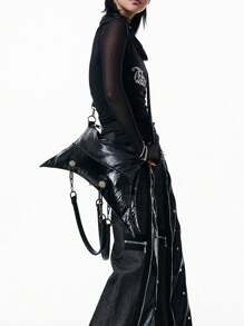 The New Dark Cool Girl Large-Capacity Shoulder Bag With Multi-Back Method And Multi-Pocket Design Four-Pointed Star Bag Is The Same Niche Retro Solid Color Special-Shaped Y2K Crossbody Bag Halloween Christmas Eve Cosplay Bag.