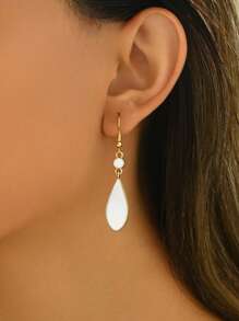 1 Paar modische und vielseitige Öltropfen-Anhänger-Ohrringe in Weiß, geeignet für den täglichen Modestil von Frauen und als Partyaccessoire - Weiss - Übersicht 4