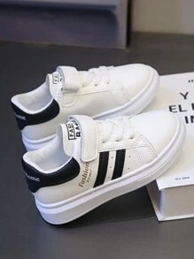 1 paar kinderen van 7-14 jaar oud casual sportschoenen PU met antislip, slijtvaste ronde neus en lage buitensportschoenen