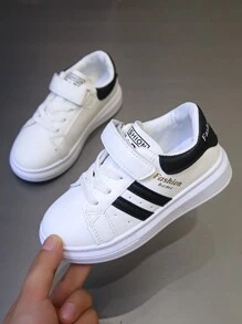 1 paar kinderen van 7-14 jaar oud casual sportschoenen PU met antislip, slijtvaste ronde neus en lage buitensportschoenen