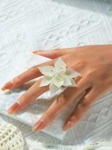 Mazuer 1pc Vintage Gold Tone Acrylic Oversized Simple Floral Ring, Fashionable Design For Women, Suitable As Graduation, Thanksgiving, Halloween, Teachers' Day, Back To School, Holiday, Party, Daily Wear