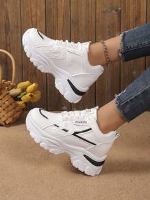 Chaussures de sport à semelle épaisse en patchwork , nouvelles pour l'automne/hiver. Chaussures d'extérieur chaudes et décontractées pour femmes