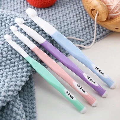 4pcs ABS Hook Head+TPR Handle 8.0-15.0mm Crochet Hook Set