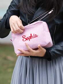1Pc Customised Embroidery Minimalist Square Makeup Bag,Makeup Bag Makeup Pouch Skincare Bag Toiletry Bag Packing Cubes,Travel Essentials Cruise Essentials Dorm Essentials,Wedding Bridesmaid Gifts,Mom Gifts,Birthday Gifts,Gifts For Friends And Teachers,Home Decor,Bathroom Livingroom Bedroom Decor,Bathroom Organizer,Jewelry Organizer,Lip Oil Organizer,Nail Polish Organizer Storage Makeup Organizer Makeup Case