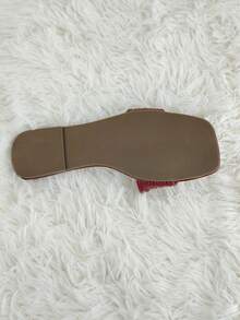 2025年夏季新品，女士金色方头条纹简约平底凉鞋 - 酒紅色 - 查看 3