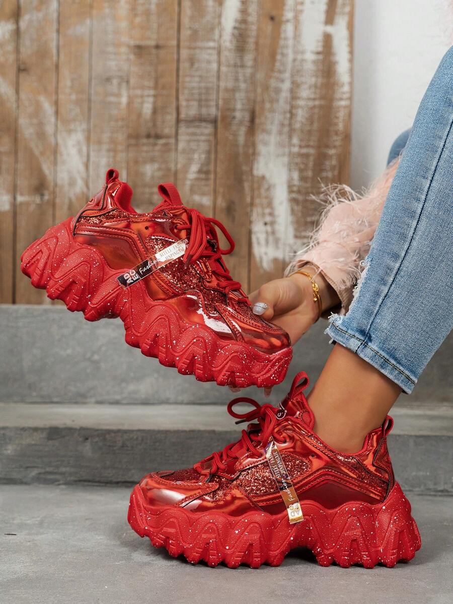 女士厚底休闲运动鞋，新款亮面喷漆厚底鞋，波浪底时尚厚底鞋，红色运动鞋，反光字母图案增高休闲鞋，限量版