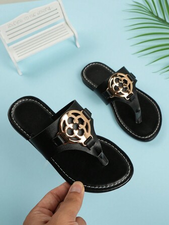 1 Pair Kids Fashionable Casual Cute Non-Slip Wear-Resistant Outdoor Sandals With Metal Buckle Decor, Children Beach Slippers