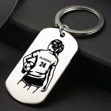 1 szt. spersonalizowany brelok piłkarski z imieniem gracza i numerem koszulki dla chłopców, grawerowany, trwały, nierdzewny, kolorowy, słodki, uroczy, zabawny, kawaii, Y2K, stylowy, unisex, swobodny, niestandardowy, spersonalizowany, wyjątkowy, spersonalizowany, idealny prezent dla niego, idealny prezent dla niej, dla niej, chłopaka, dziewczyny, rodziny, przyjaciół, dzieci, na rocznice, na walentynki, na dzień matki, na urodziny, na dzień dziecka, na dzień ojca, na ukończenie szkoły, na wesela, na parapetówkę