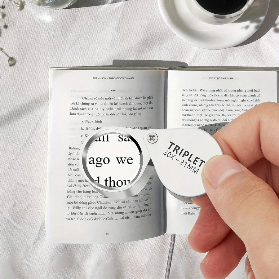 1 bộ Kính lúp đeo mắt thợ kim hoàn độ chính xác cao 30X - Kích thước bỏ túi, gấp gọn, thiết kế nhỏ gọn để xác định ngọc bích, tiền xu, tem cổ, đồng hồ và các vật phẩm quý giá khác với độ trong suốt và chính xác