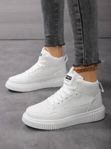 Tênis de lona brancos novos de cano médio para mulheres, calçados esportivos casuais, calçados de viagem modernos e multifuncionais, calçados de patinação