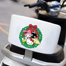 Sanrio 1 Pc Sanrio Bênçãos de Natal de Todos os Membros Adesivos de Carro, Adesivos Autoadesivos, Adesivos DIY, Adesivos de Bagagem, Adesivos de Laptop, Adesivos de Celular, Adesivos de Motocicleta, Adesivos de Janela de Carro, Adesivos de Cozinha, Adesivos de Parede e Adesivos de Caneca. Design à Prova D'Água. Presente de Natal!