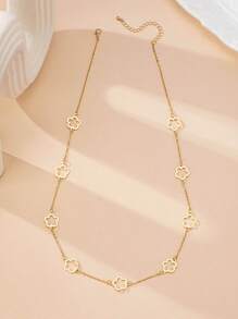 1pc Hollow Flower Pendant Long Necklace, European And American Retro Elegant Necklace For Women Valentines