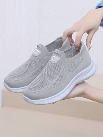 女士时尚休闲运动鞋，透气舒适简约妈妈鞋，鞋底柔软，表面柔软，轻便平底鞋