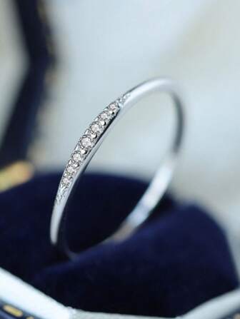 1 件精美 18K 镀金锆石装饰女士戒指，适合作为婚礼、派对或圣诞礼物